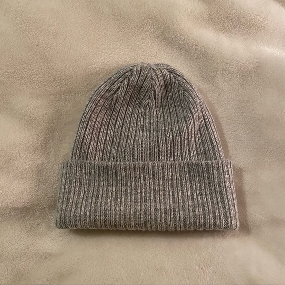 Main Character Accessories - ARITZIA TOQUE, O/S